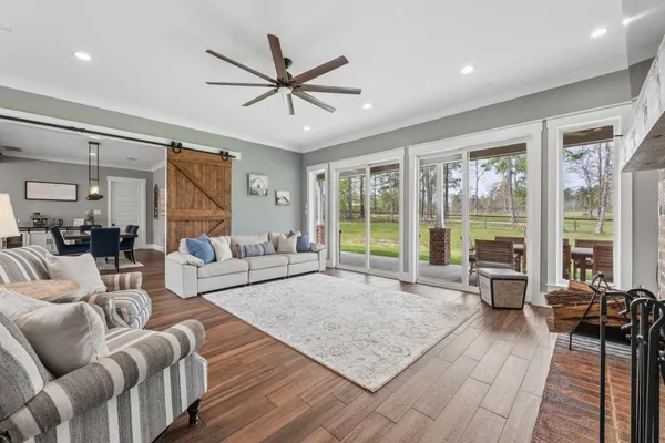 $1,500,000 | 214 A Farm To Market 1097, New Waverly, TX 77358