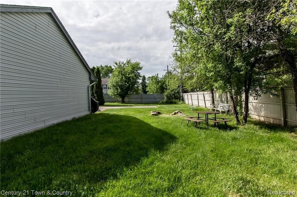 3808 Crooks Road Rochester Hills, MI 48309 - Photo 18 of 21