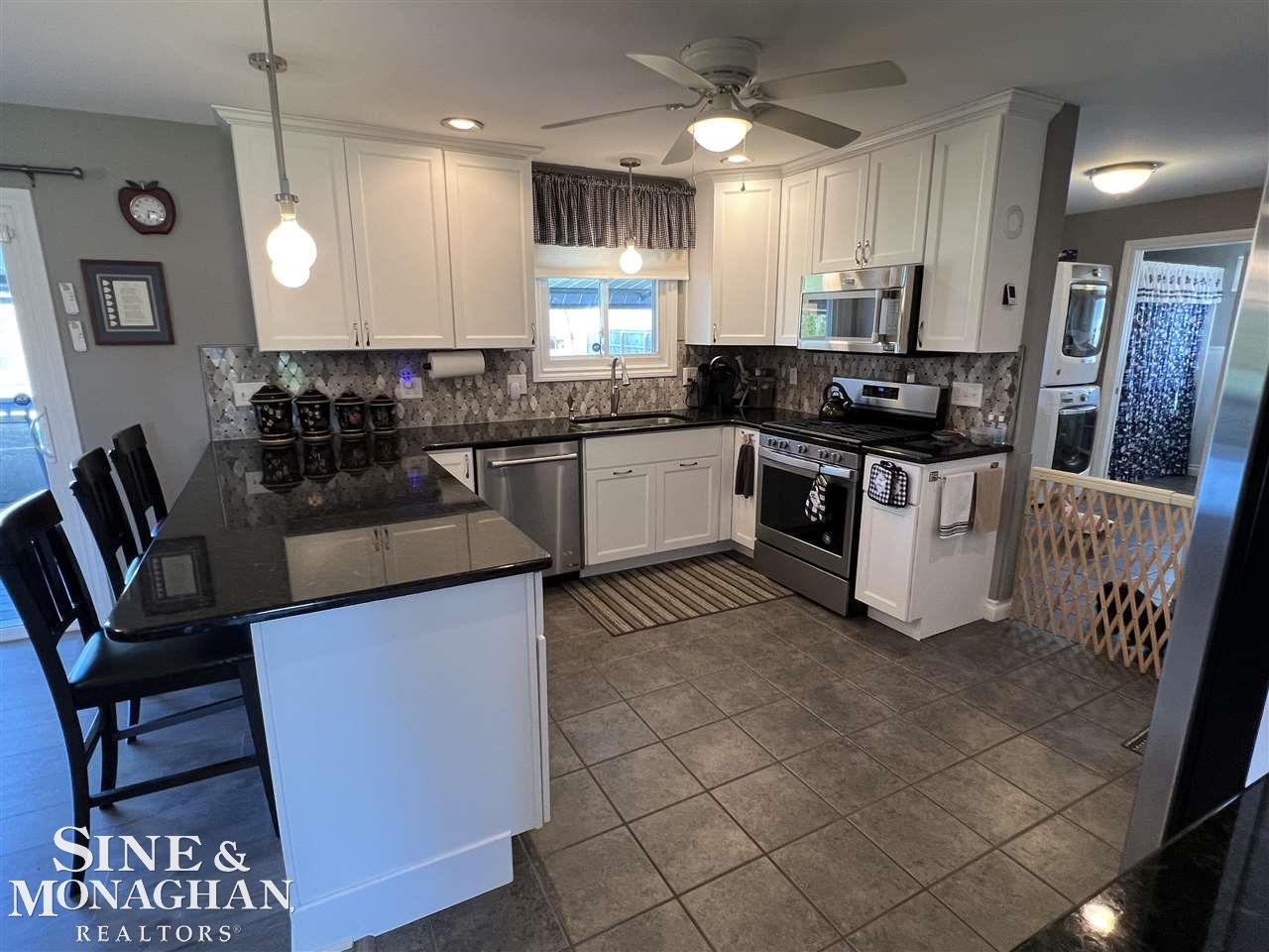3200 Range Port Huron, MI 48060 - Photo 15 of 48 50073072-14.JPG