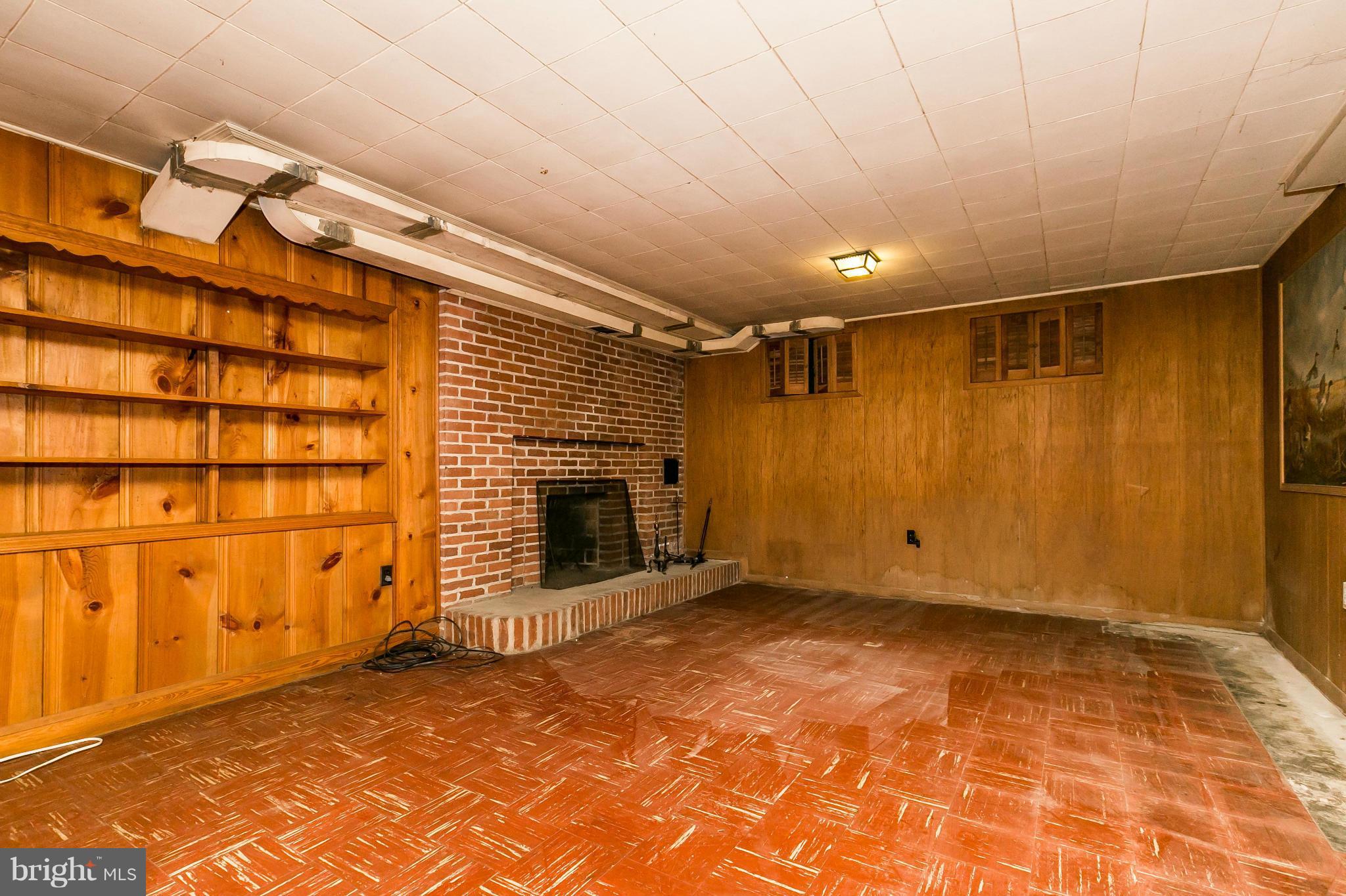 1217 Southview Road Baltimore, MD 21218 - Photo 23 of 29 Family Room