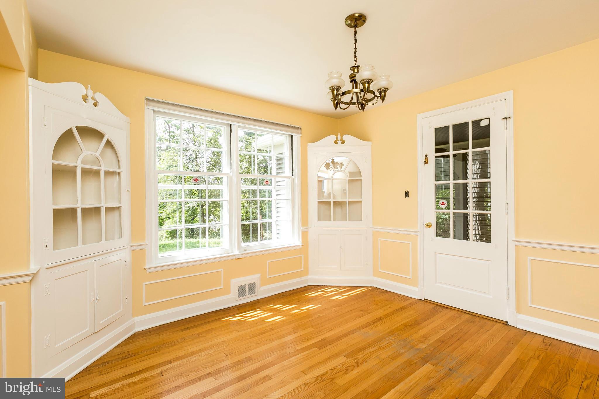 1217 Southview Road Baltimore, MD 21218 - Photo 8 of 29 Dining Room