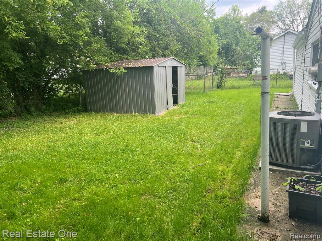 22767 Middlebelt Road Farmington Hills, MI 48336 - Photo 16 of 16