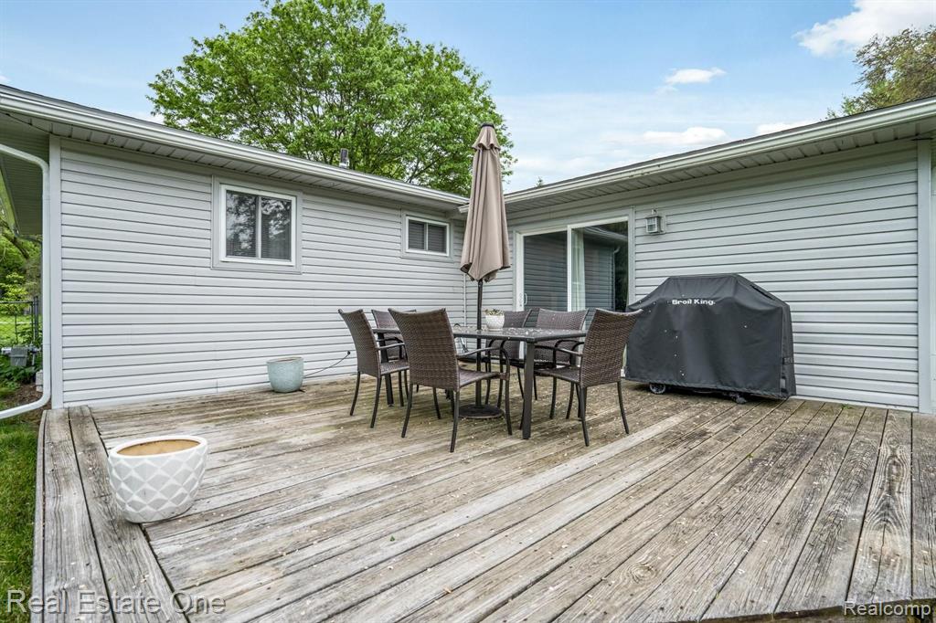 2350 Emmons Avenue Rochester Hills, MI 48307 - Photo 20 of 29