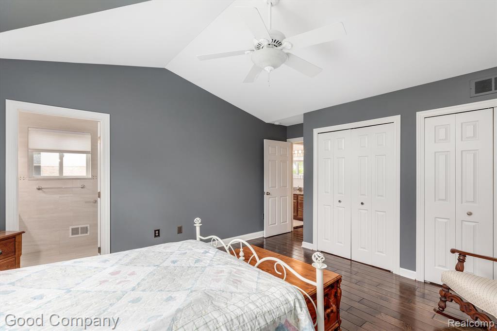 41553 Cherry Hill Road Canton, MI 48188 - Photo 23 of 38