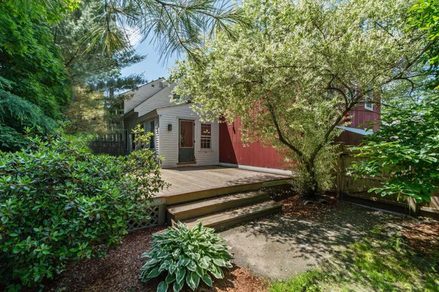 $1,365,000 | 18 Elm Street, Norwich, VT 05055