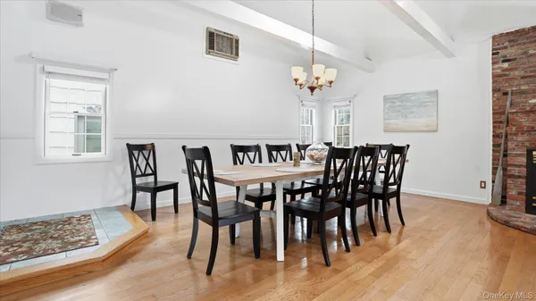 $825,000 | 254 Meeting House Creek Road, Aquebogue, NY 11901