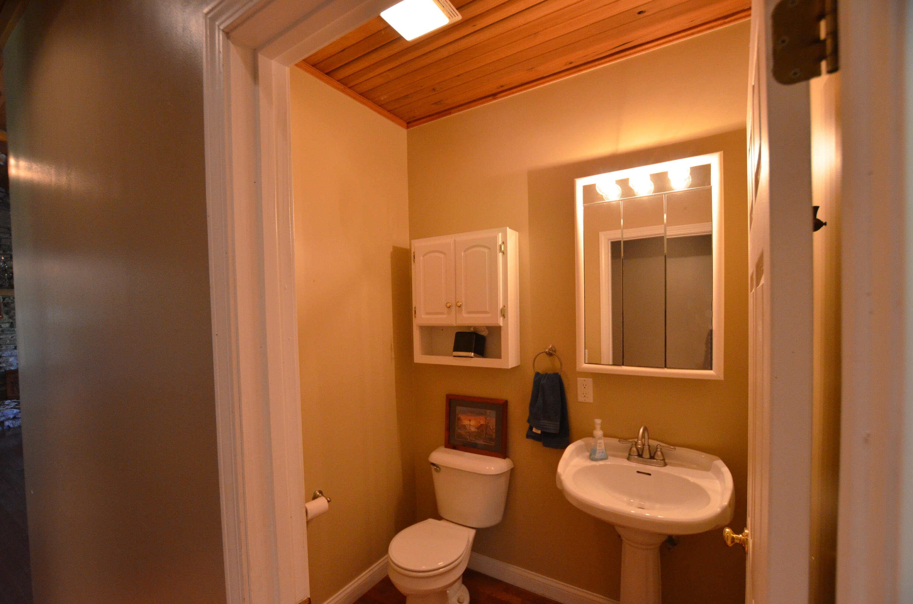 240 Iron Works Road Irvine, KY 40336 - Photo 31 of 68 Half bath!
