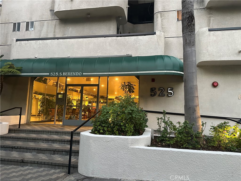 525 South Berendo Street, Unit 314 Los Angeles, CA 90020 - Photo 1 of 21