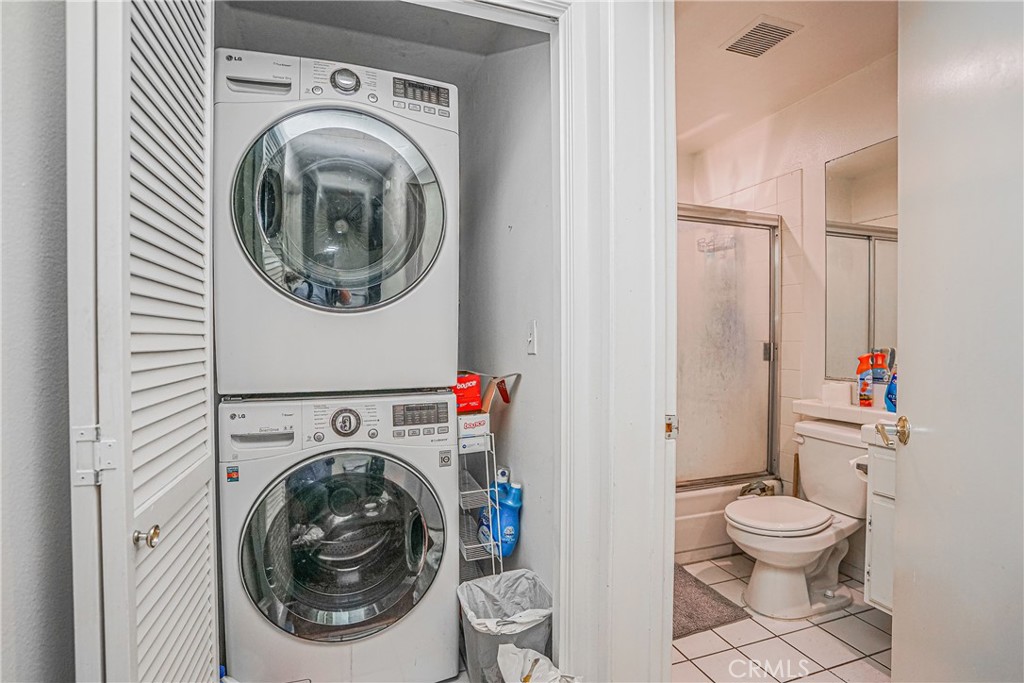 525 South Berendo Street, Unit 314 Los Angeles, CA 90020 - Photo 17 of 21