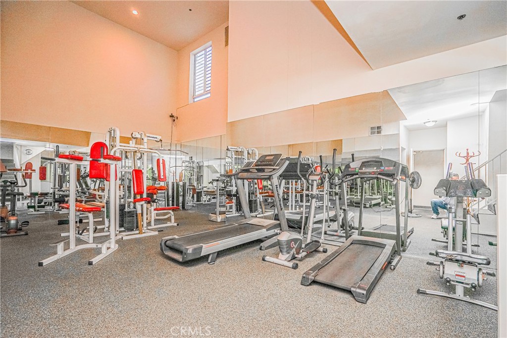 525 South Berendo Street, Unit 314 Los Angeles, CA 90020 - Photo 19 of 21