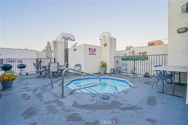$549,000 | 525 South Berendo Street, Unit 314, Los Angeles, CA 90020