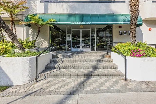 $549,000 | 525 South Berendo Street, Unit 314, Los Angeles, CA 90020
