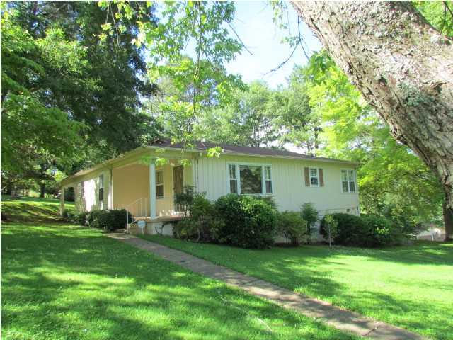 202 Ruby Street Bridgeport, AL 35740 - Photo 1 of 15 Primary Photo