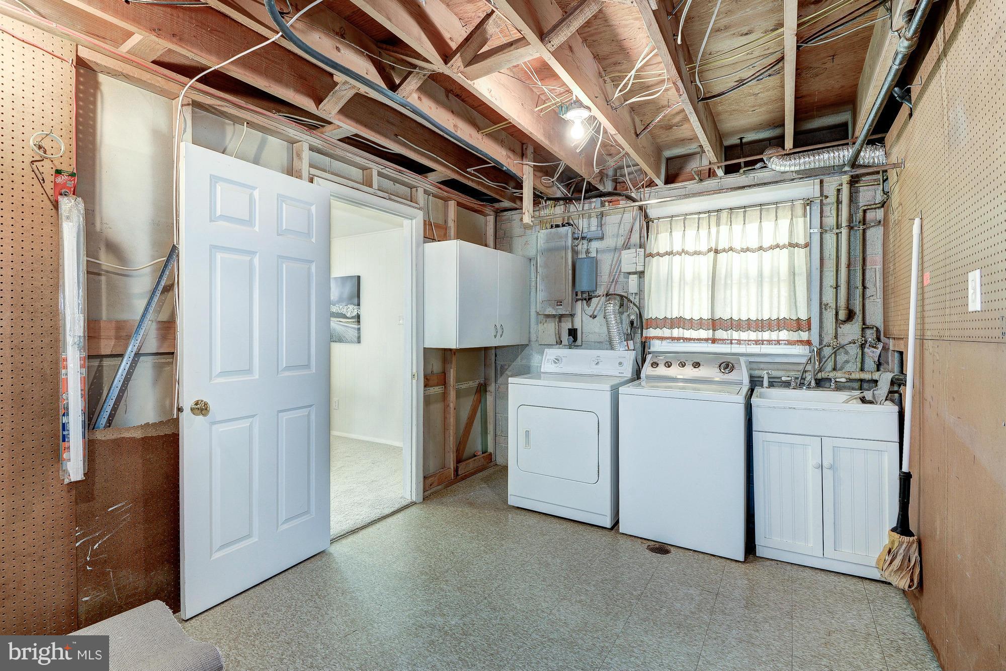 8307 Brixton Street Springfield, VA 22152 - Photo 23 of 30 Utility/Storage Room