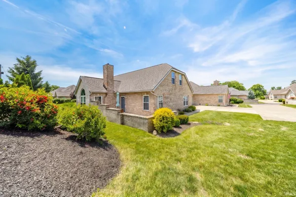 $229,900 | 3065 West Applewood Court, Muncie, IN 47304