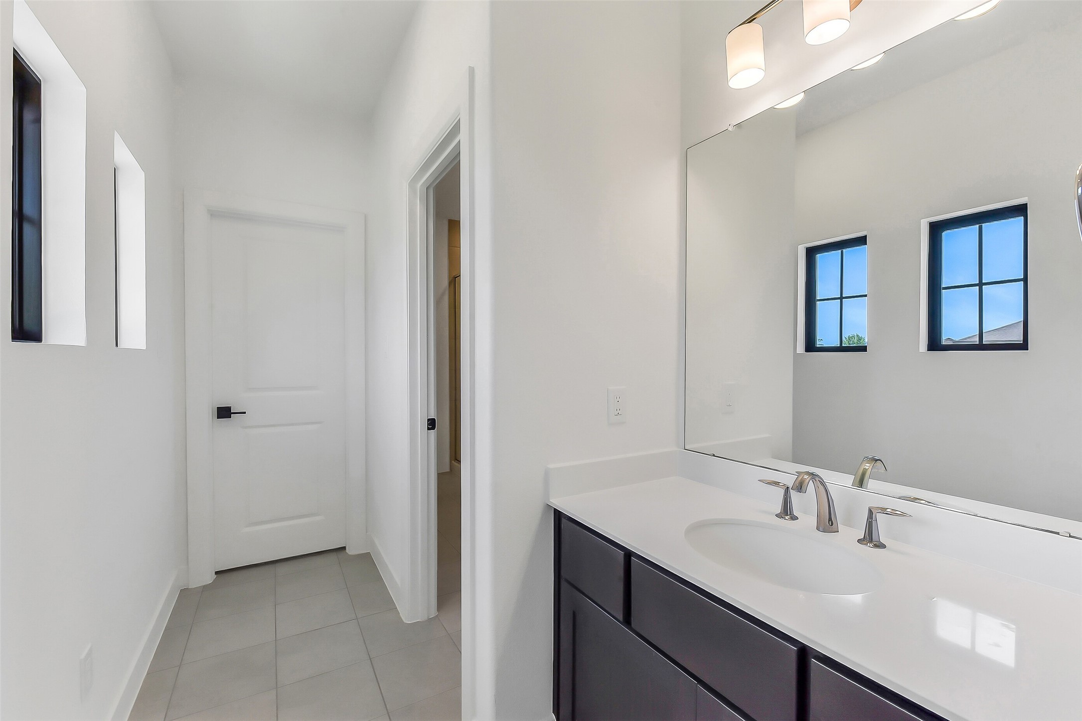 4903 Lagos Lagoon Way Spring, TX 77389 - Photo 36 of 49 Other side of the Jack and Jill bath with walk-in closet.