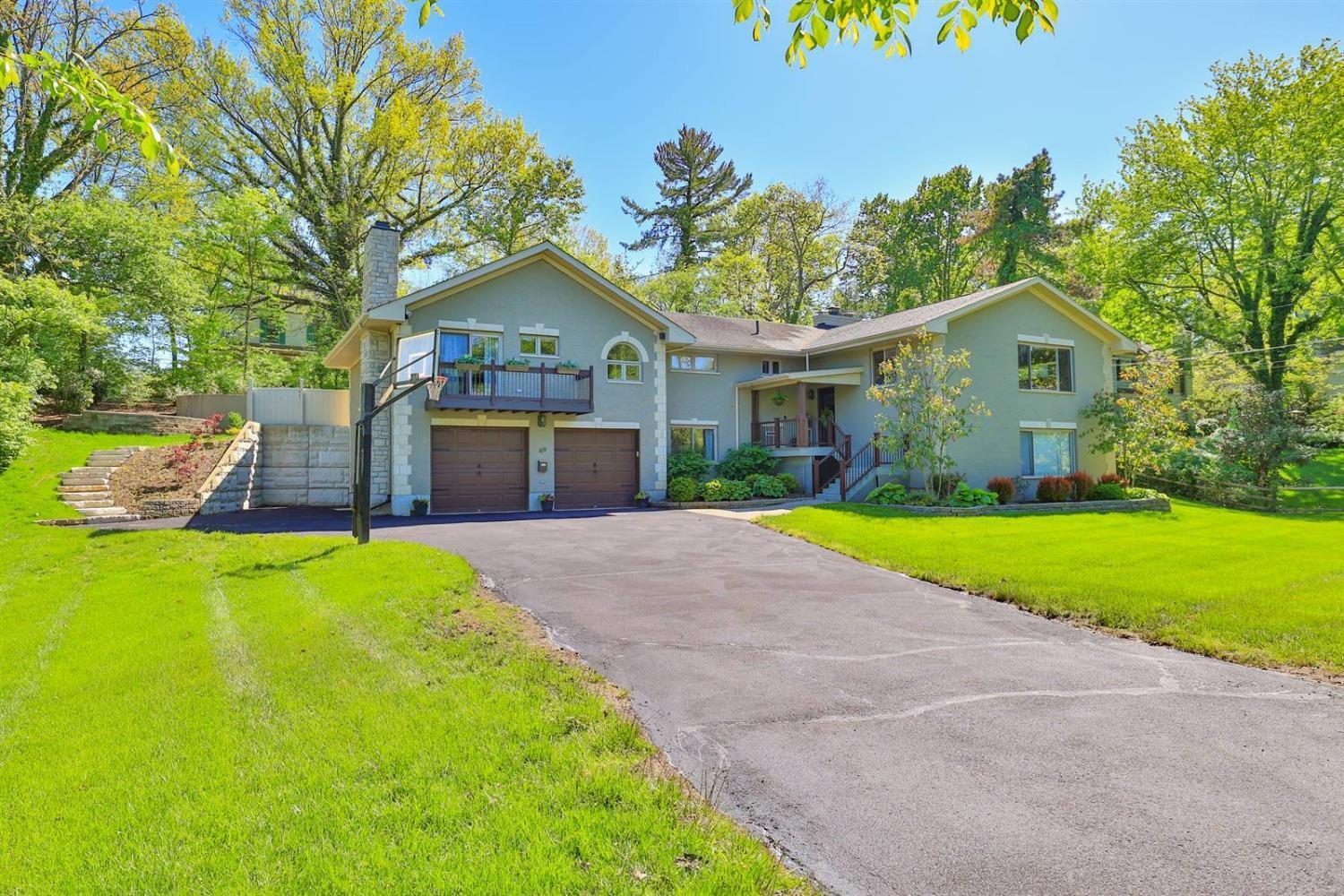 69 Reily Road Wyoming, OH 45215 - Photo 2 of 50