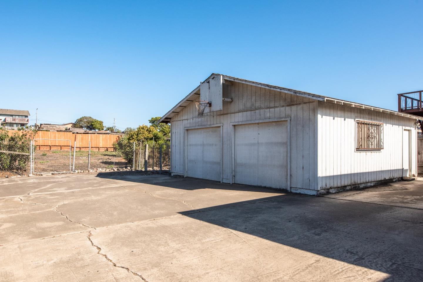 320 Boronda Road Salinas, CA 93907 - Photo 22 of 23 Gallery Image 22
