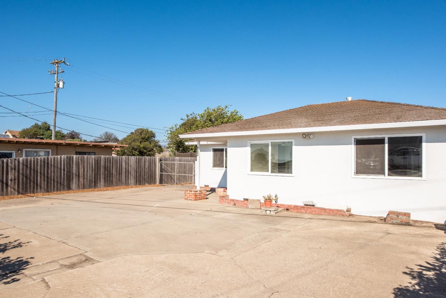 320 Boronda Road Salinas, CA 93907 - Photo 3 of 23 Gallery Image 3