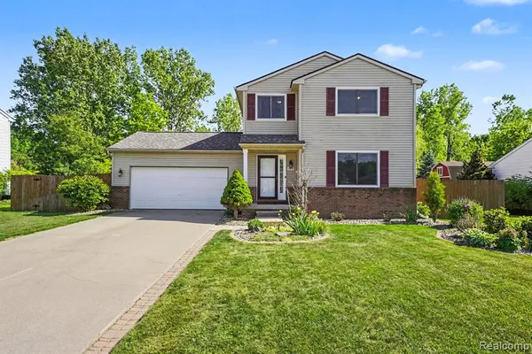 $269,900 | 9312 Sandy Hollow Lane, Davison, MI 48423