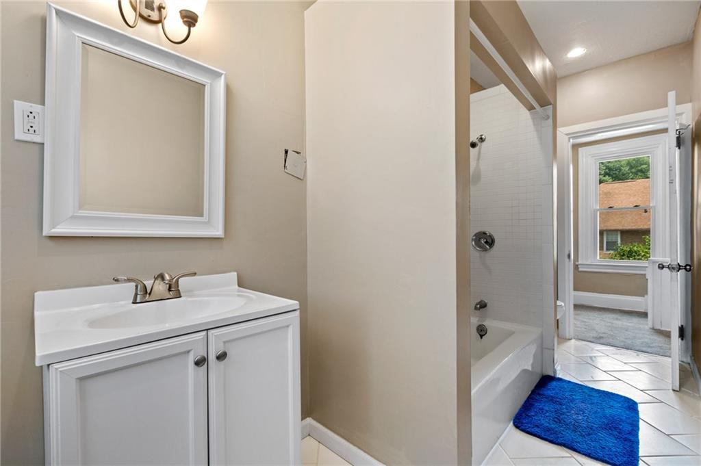 106 Richbarn Road Pittsburgh, PA 15212 - Photo 18 of 25 Gallery Image 18