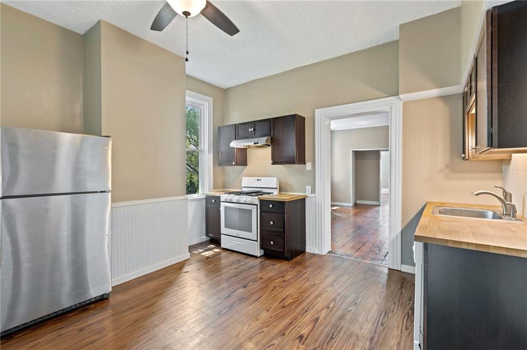106 Richbarn Road Pittsburgh, PA 15212 - Photo 3 of 25 Gallery Image 3