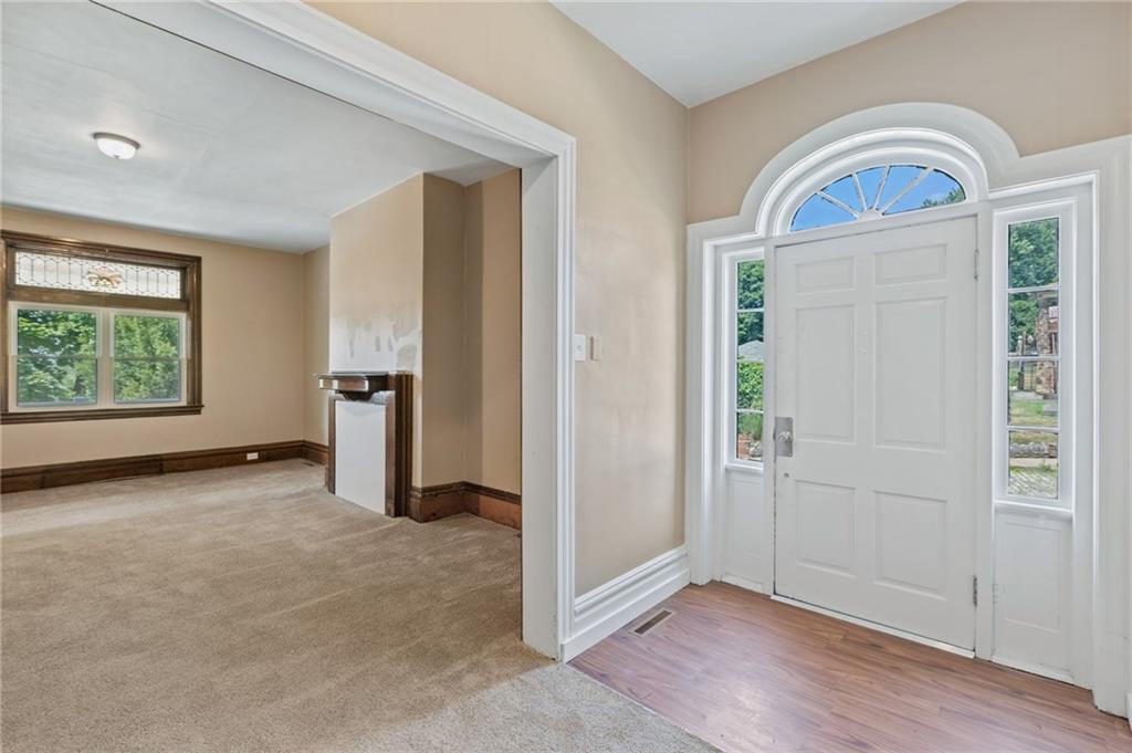 106 Richbarn Road Pittsburgh, PA 15212 - Photo 9 of 25 Gallery Image 9