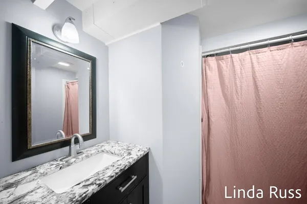 $320,000 | 2440 East Collier Avenue Southeast, Grand Rapids, MI 49546