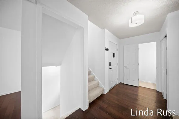 $320,000 | 2440 East Collier Avenue Southeast, Grand Rapids, MI 49546