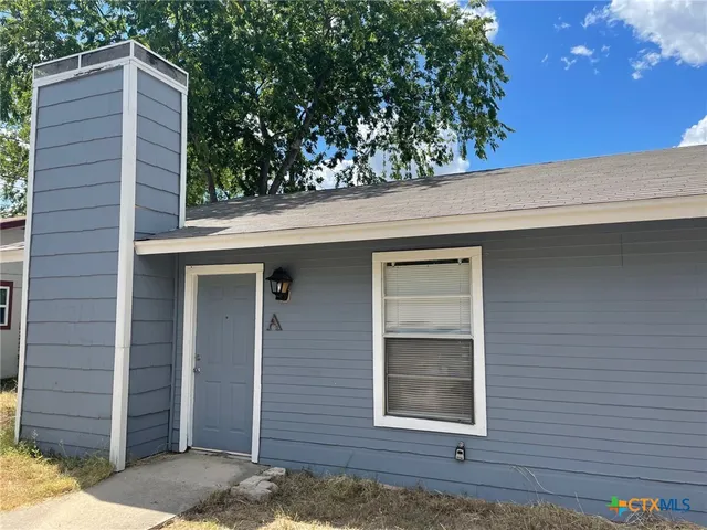 $1,095 | 660 Mill Street, Unit A, San Marcos, TX 78666