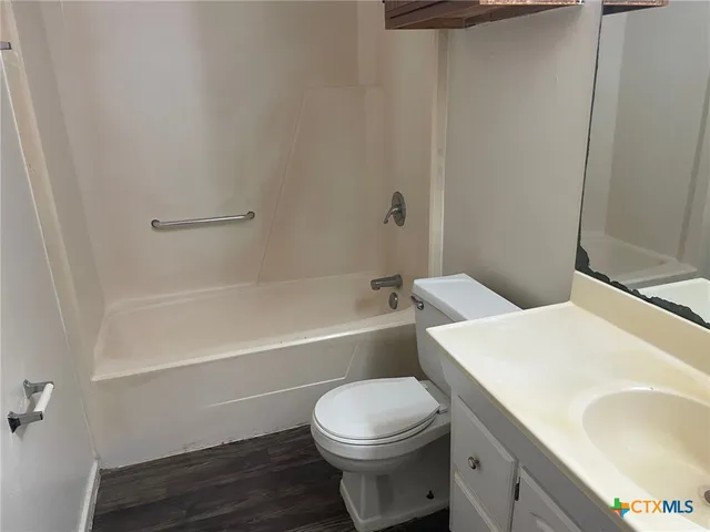 $1,095 | 660 Mill Street, Unit A, San Marcos, TX 78666