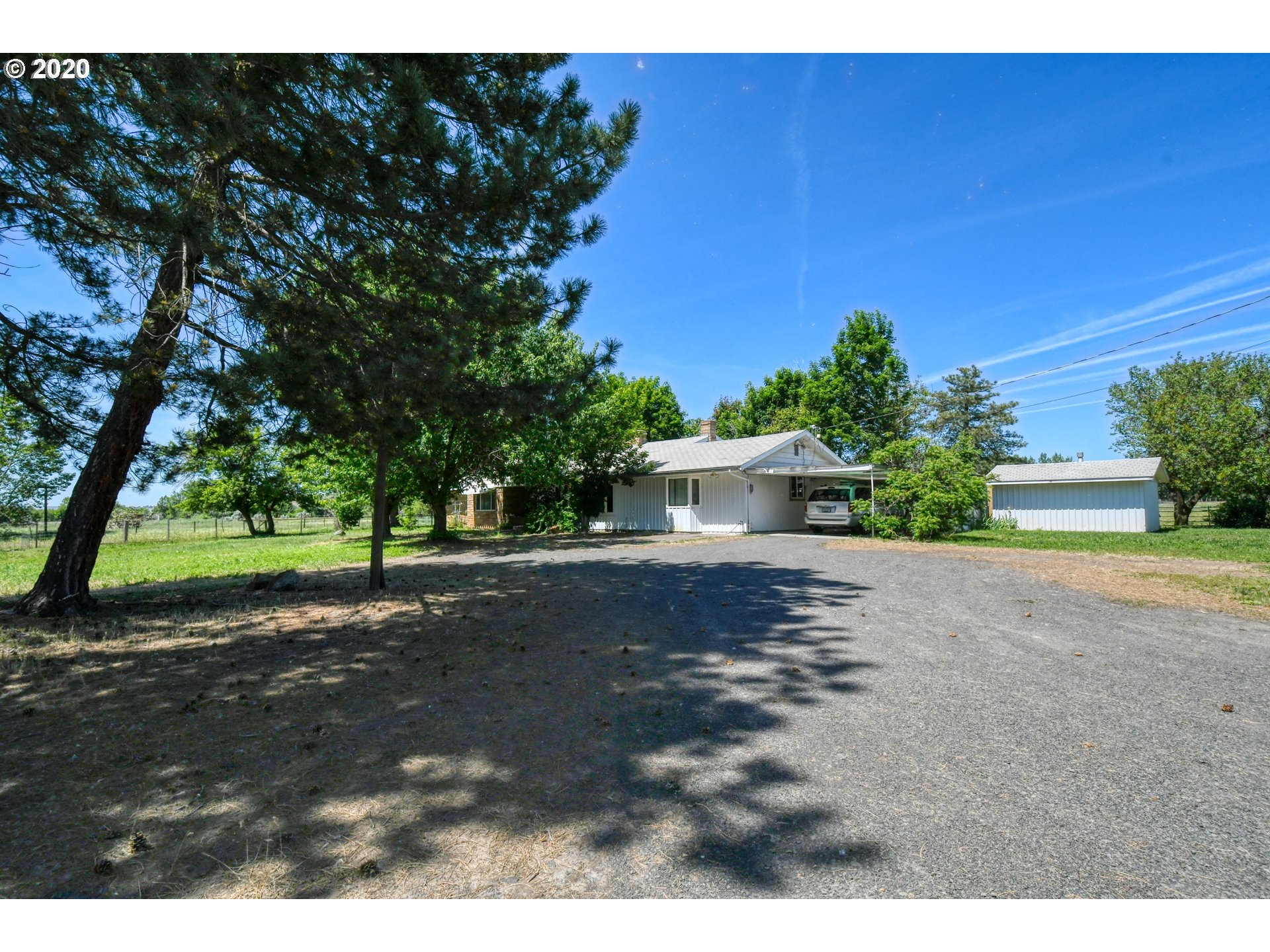 73552 Davis Lane Pendleton, OR 97801 - Photo 3 of 31