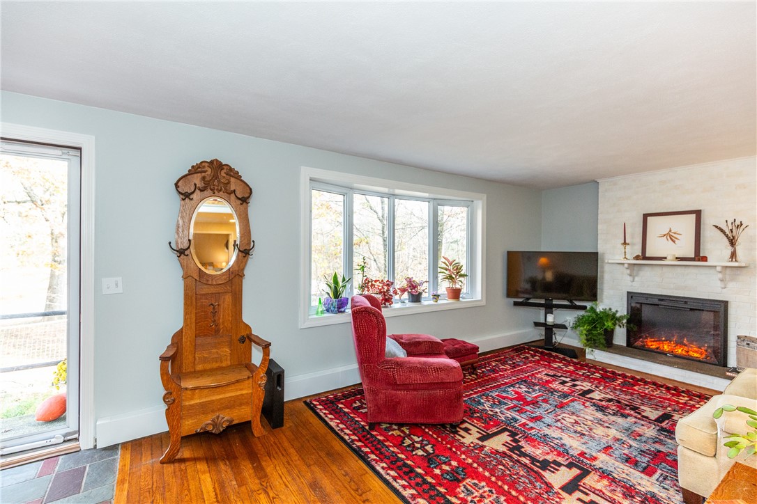 321 Scott Road Cumberland, RI 02864 - Photo 14 of 48 Gallery Image 14