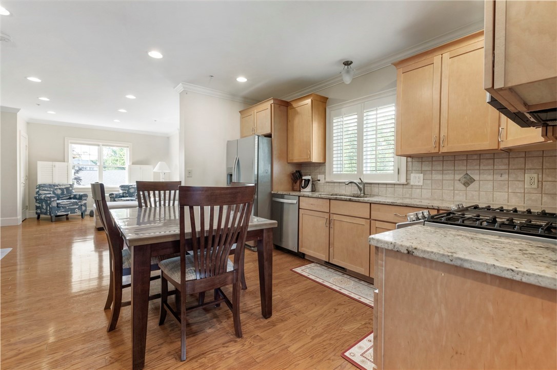 50 Clemence Street, Unit 50 Cranston, RI 02920 - Photo 4 of 17