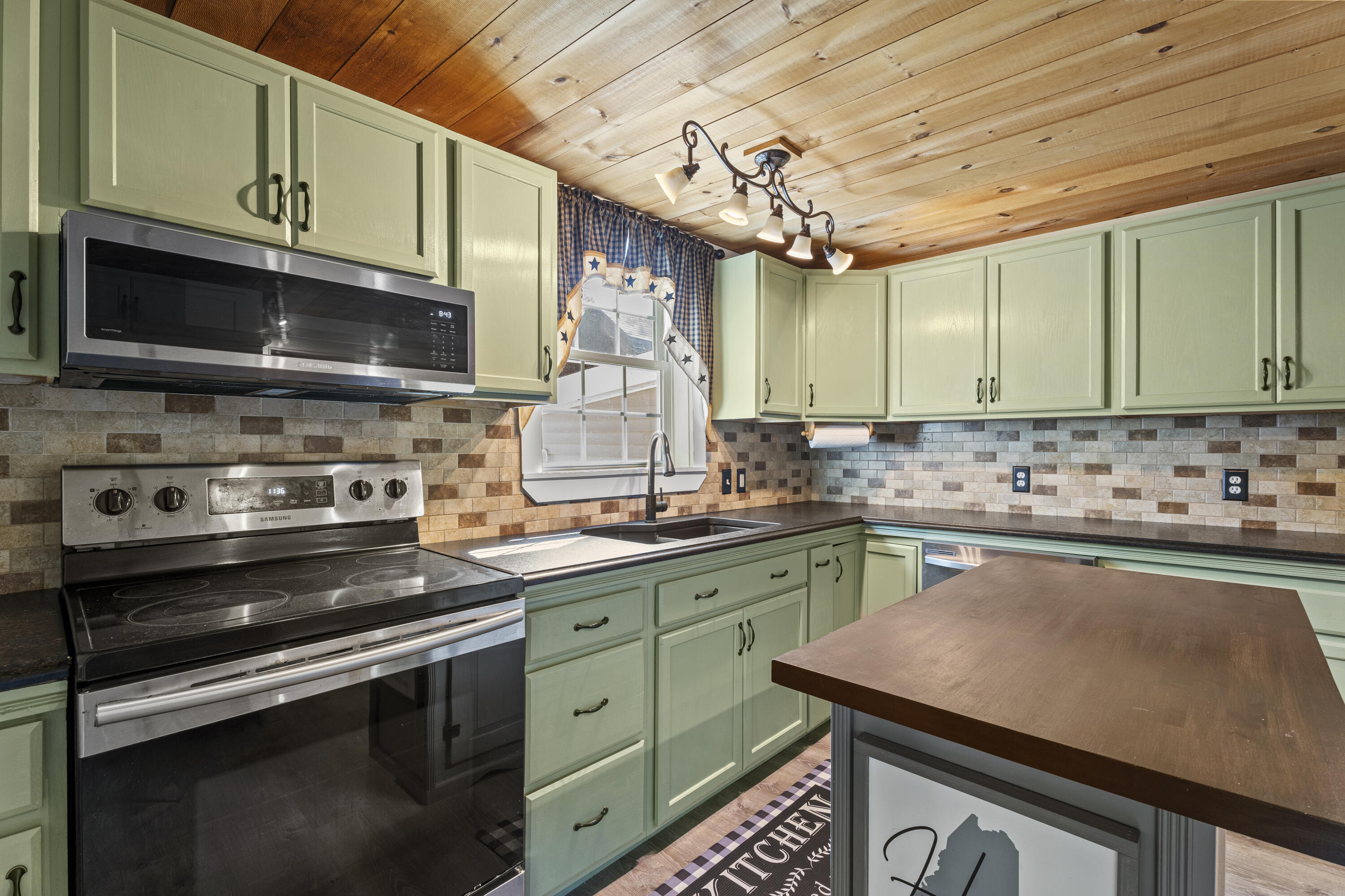 652 Stream Road Winterport, ME 04496 - Photo 17 of 45 DSC03499