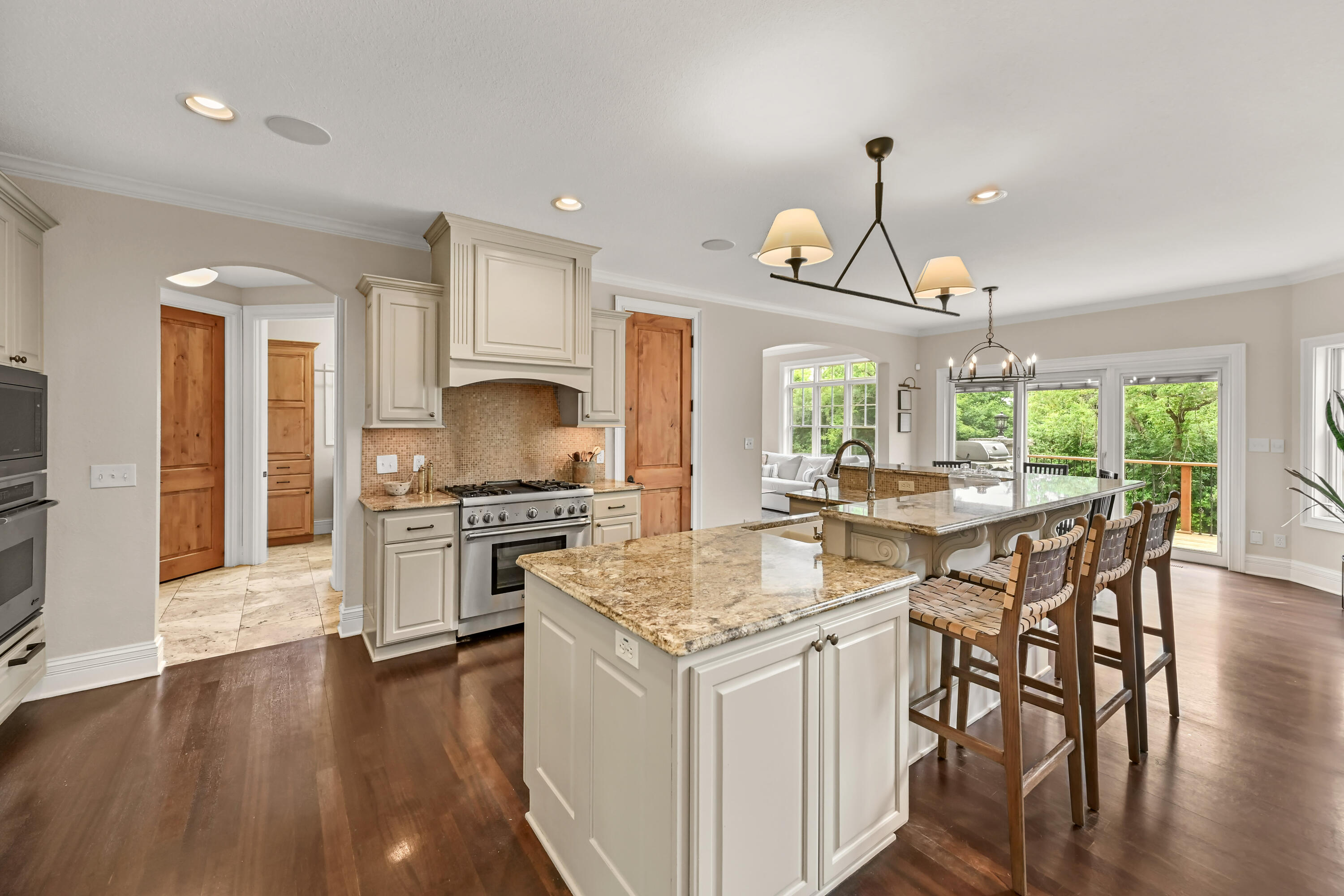 14165 North Pine Bluff Road Mequon, WI 53097 - Photo 14 of 60 DZ14165-30