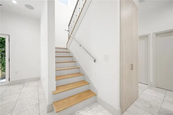 a view of entryway