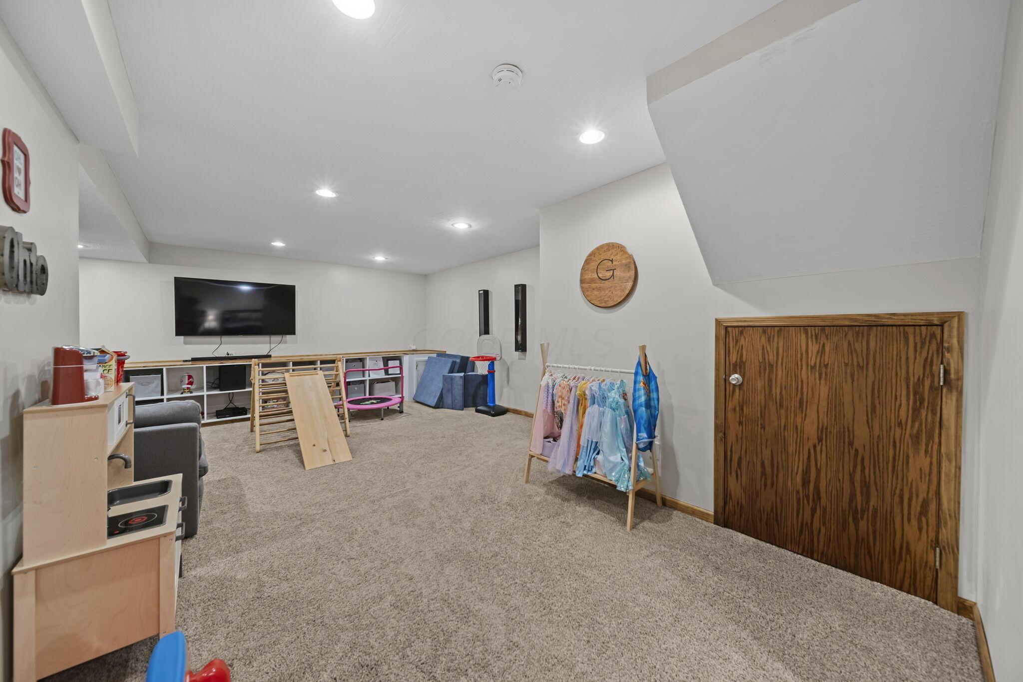 2066 Stowbridge Road Dublin, OH 43016 - Photo 67 of 97 66-web-or-mls-IMG_8952