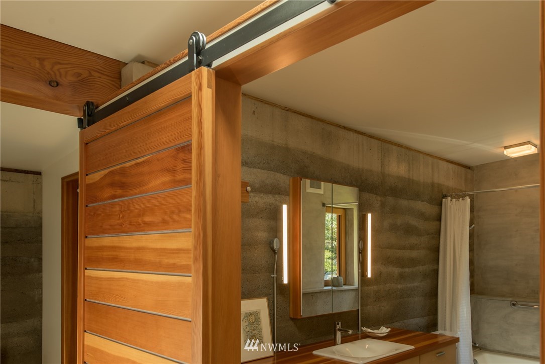 568 Fisherman Bay Road Lopez Island, WA 98261 - Photo 11 of 25 Gallery Image 11