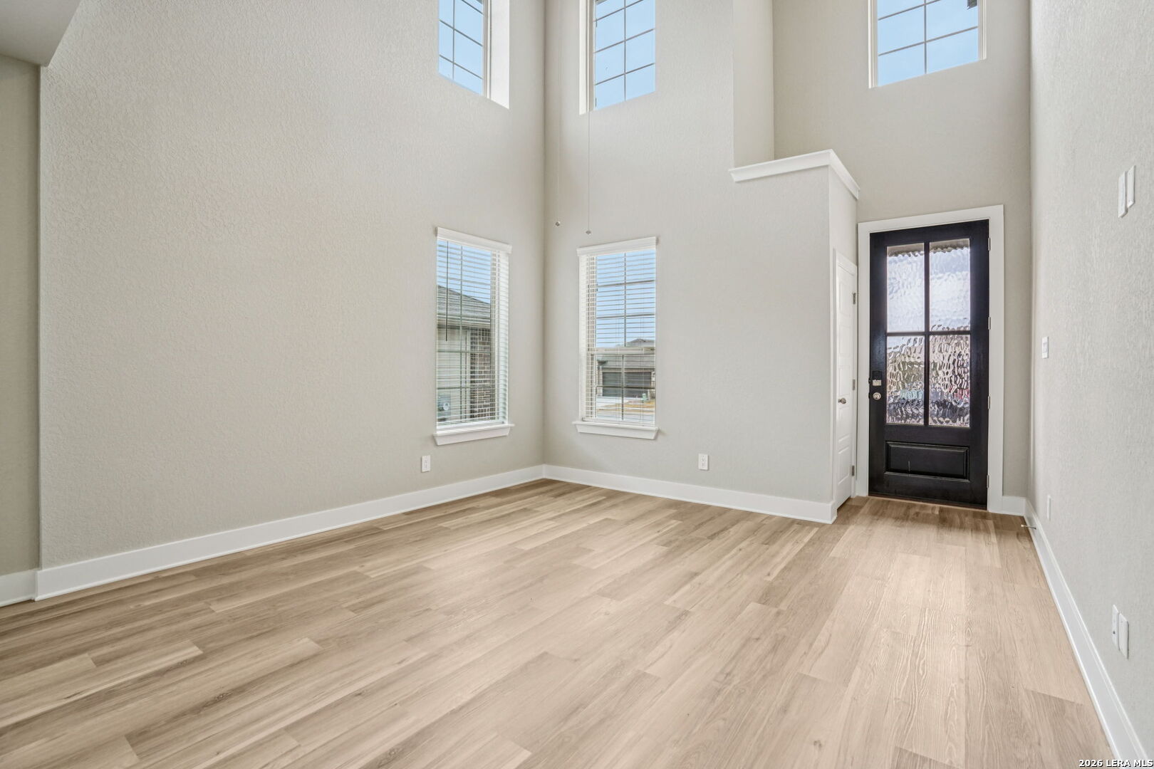 110 Barton Point Cibolo, TX 78108 - Photo 4 of 45