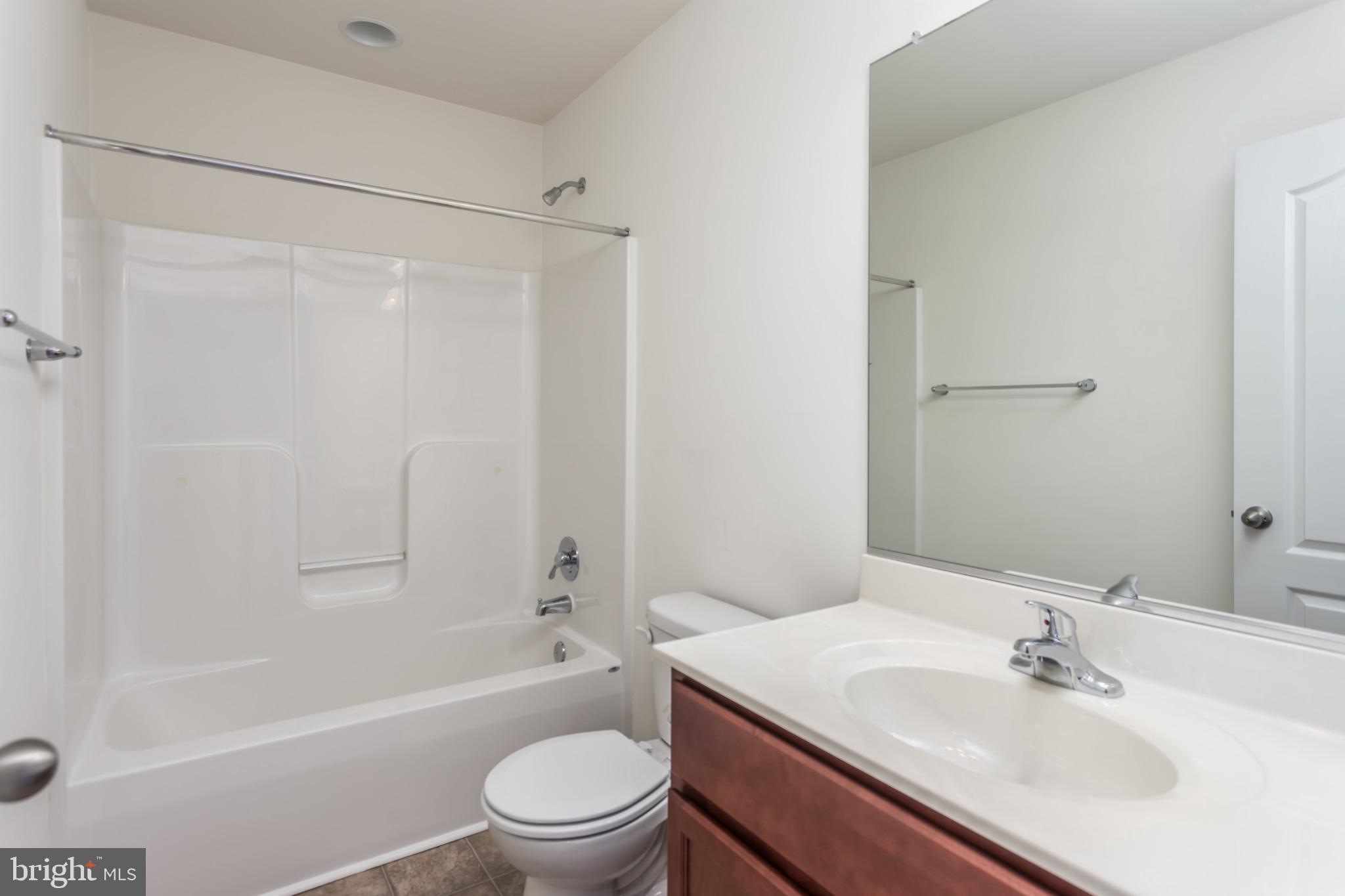 338 Rumbling Rock Road Hedgesville, WV 25427 - Photo 21 of 28 Upper level full bath