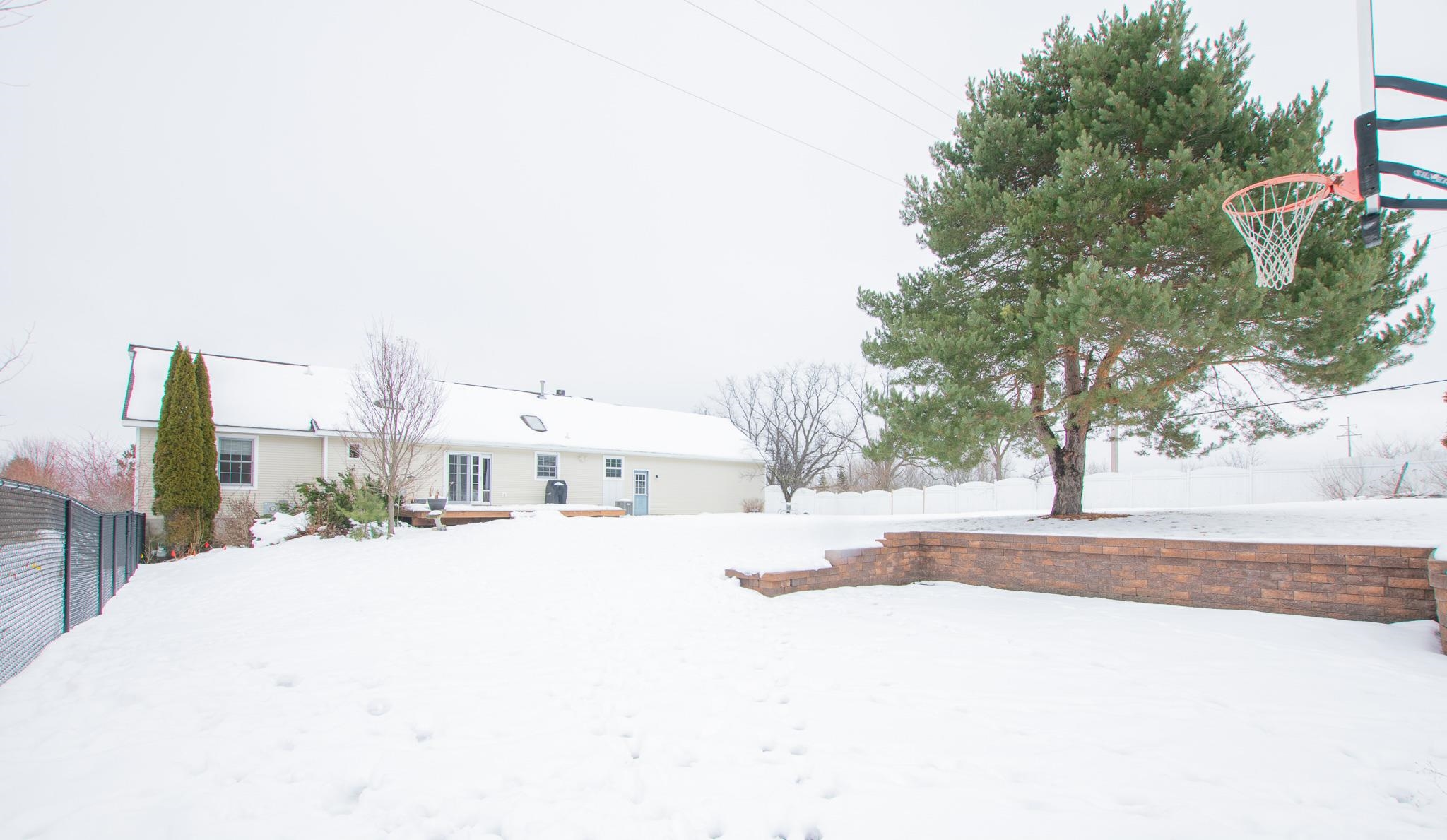 982 Napolean Way Traverse City, MI 49696 - Photo 7 of 44