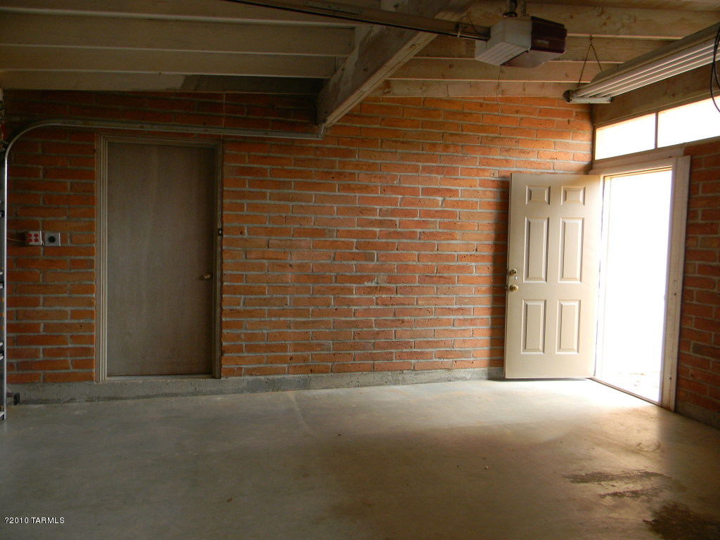 16042 West Ridgemoor Avenue Tucson, AZ 85736 - Photo 18 of 24