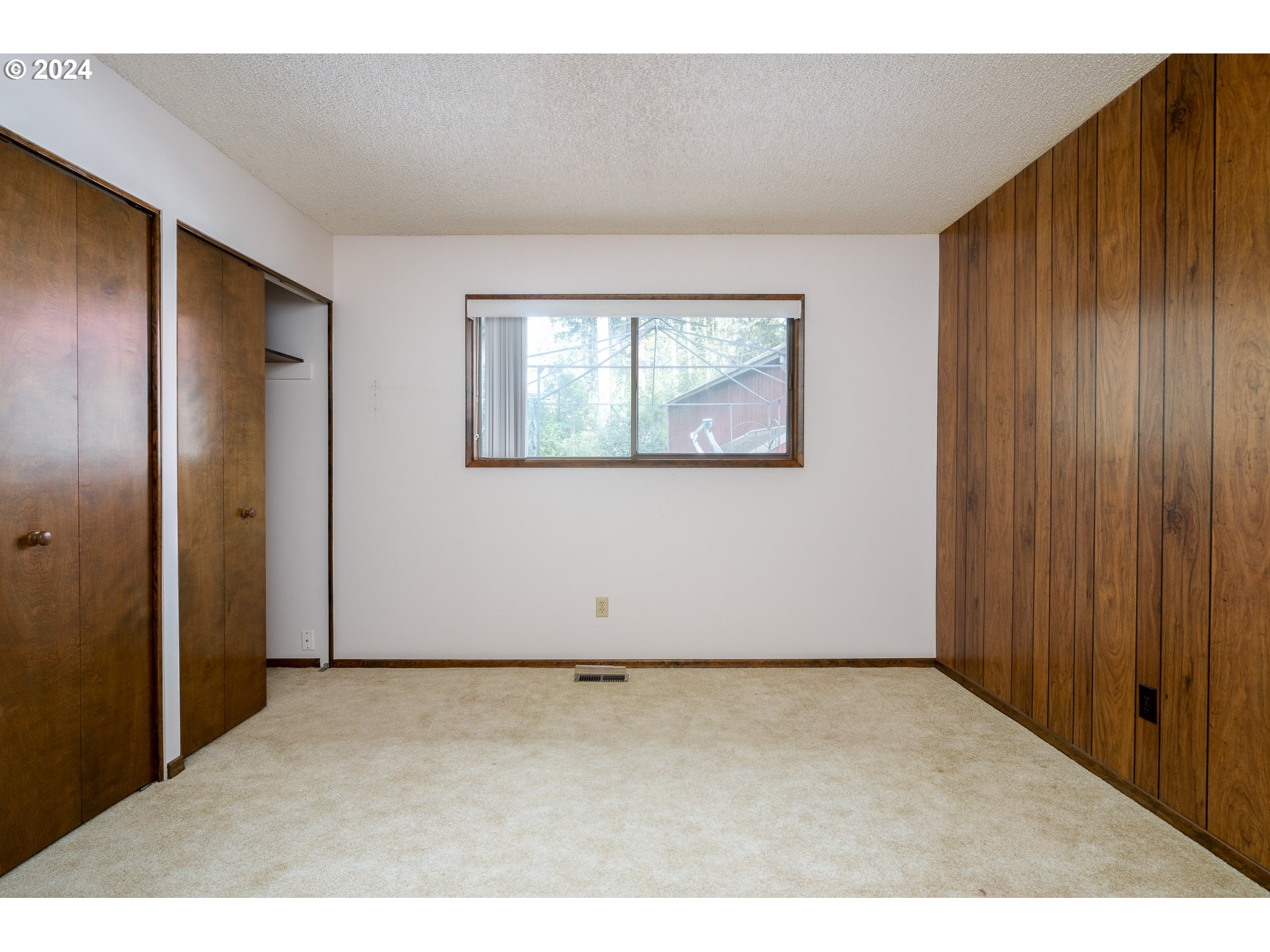 16461 South Bradley Road Oregon City, OR 97045 - Photo 17 of 41 Bedroom
