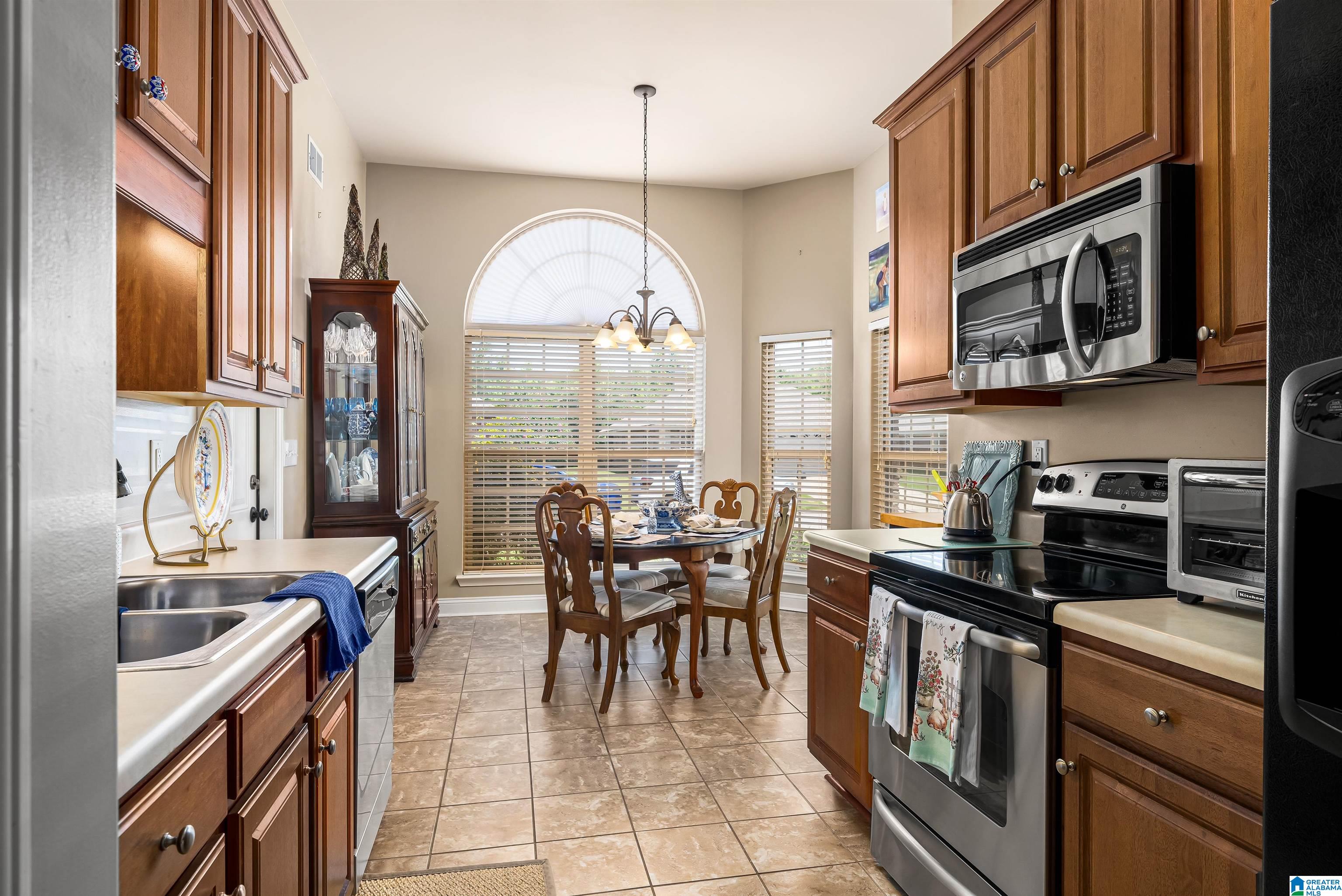 196 Crisfield Circle Alabaster, AL 35007 - Photo 8 of 25