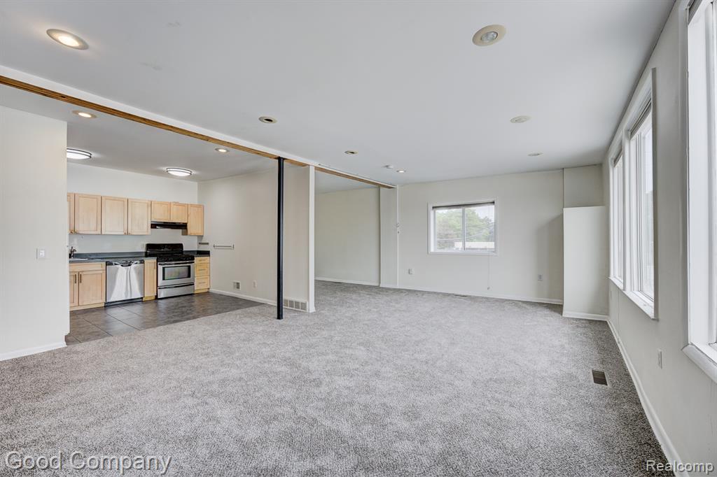 522 East 9 Mile Road, Unit 526 Ferndale, MI 48220 - Photo 2 of 27