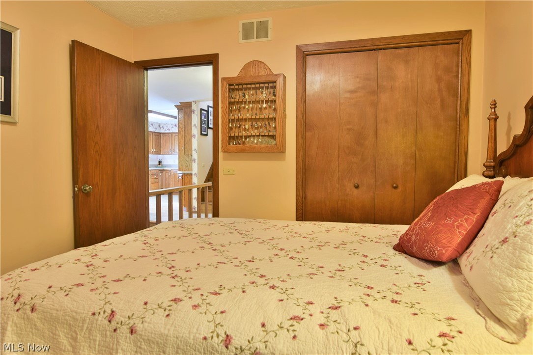6107 Shaffer Road Northwest Warren, OH 44481 - Photo 15 of 35 Gallery Image 15