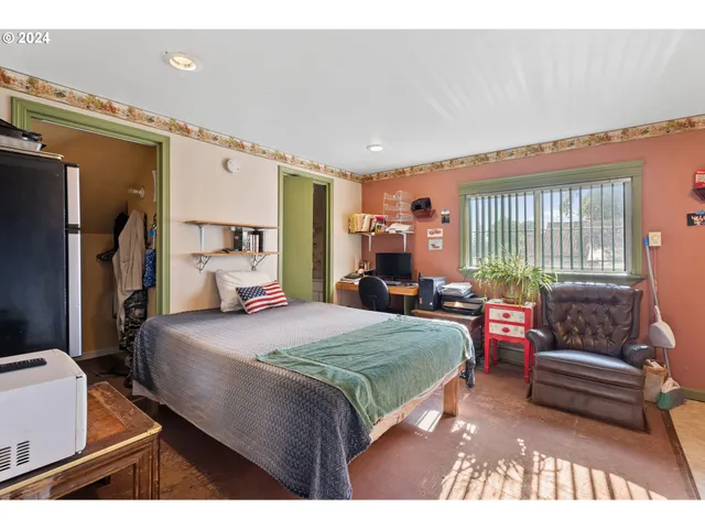 $950,000 | 84768 Eastside Road, Milton Freewater, OR 97862