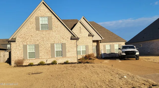 $332,000 | 8628 Lois Lane, Southaven, MS 38672