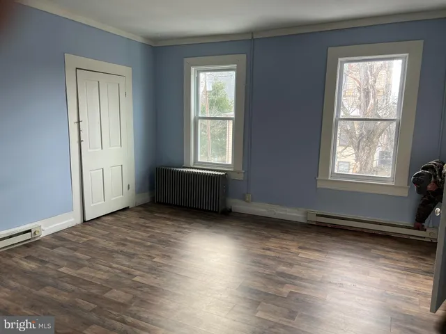 $1,550 | 400 East Alder Street, Unit 3 3, Oakland, MD 21550